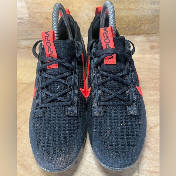 Nike Air Vapormax 2021 Flyknit Leopard Womens Size 6 Shoes Sneakers Black Tan - Picture 3 of 10